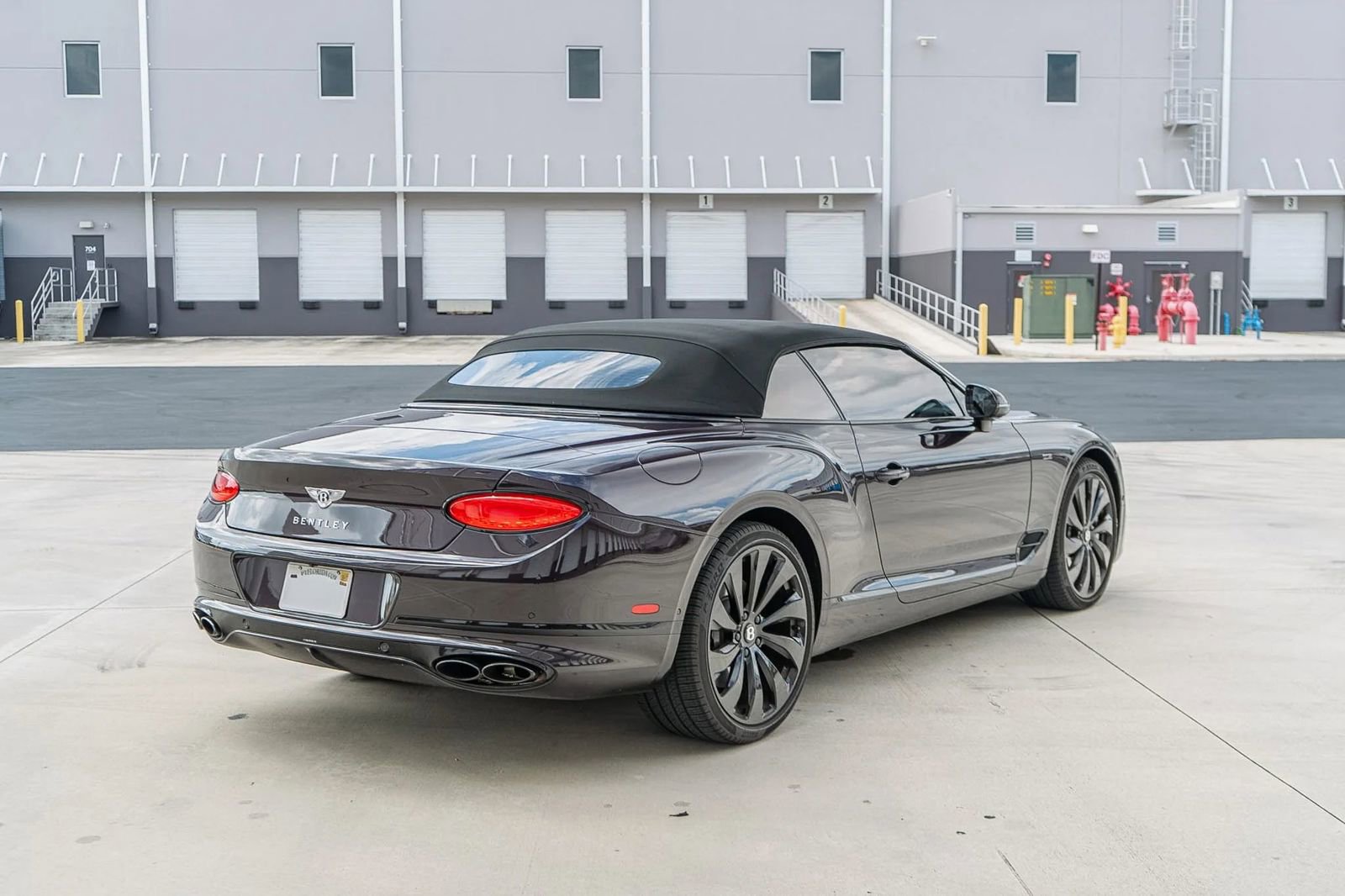 Used 2024 Bentley Continental GT V8 AWD/4WD image 10