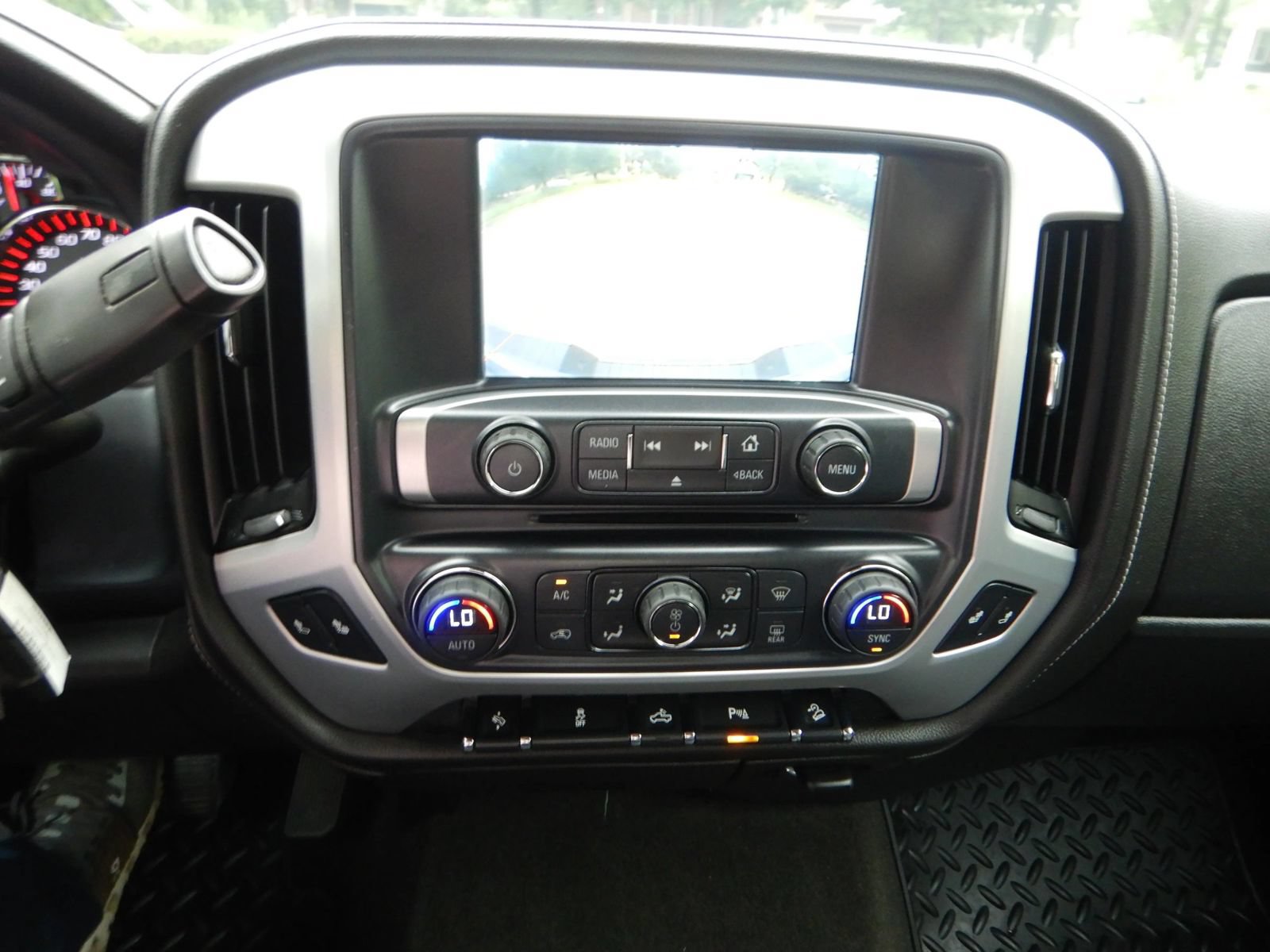 Used 2015 GMC Sierra 1500 SLE w/ SLE Value Package AWD/4WD image 15