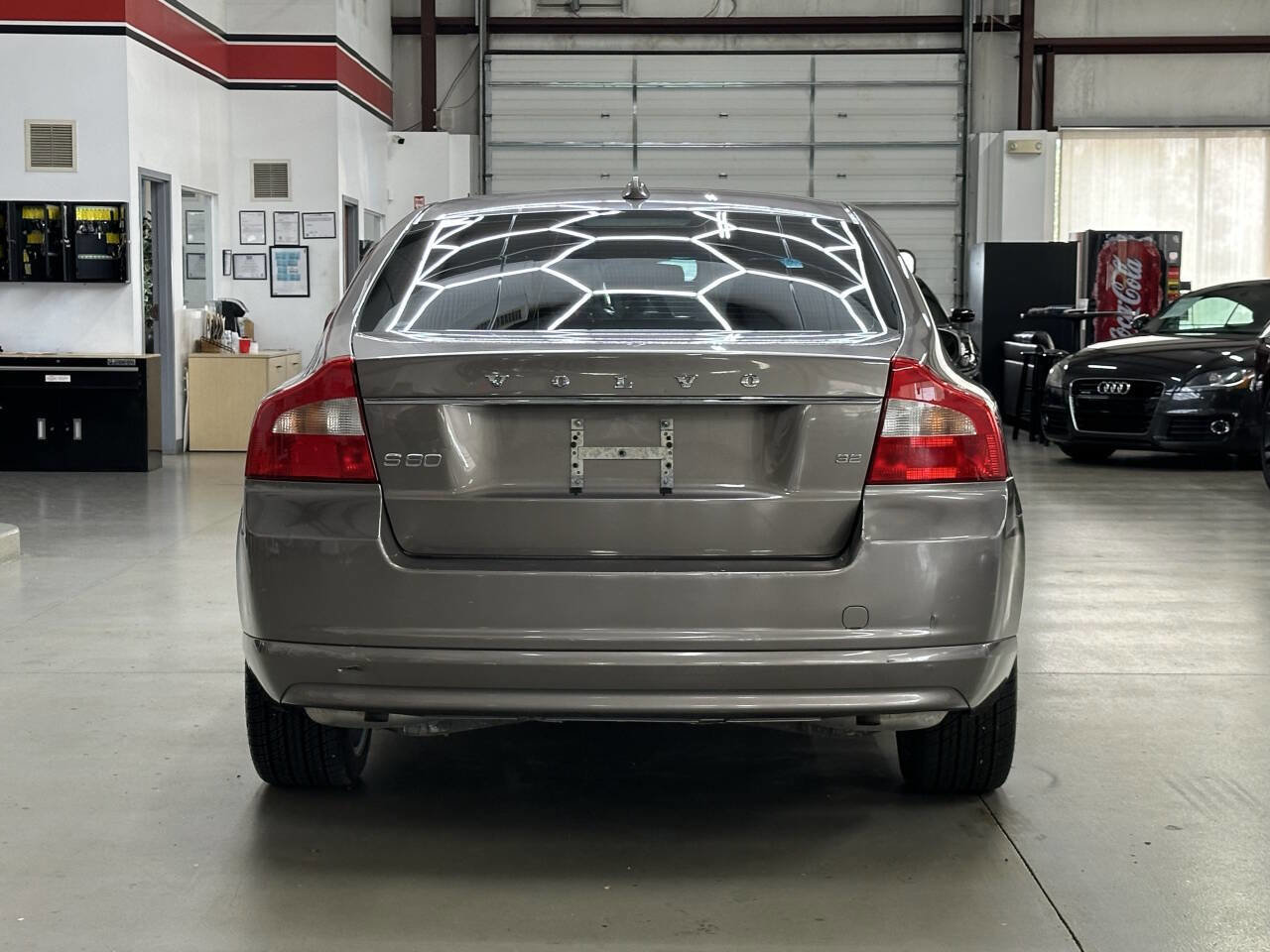 Used 2009 Volvo S80 3.2 image 3