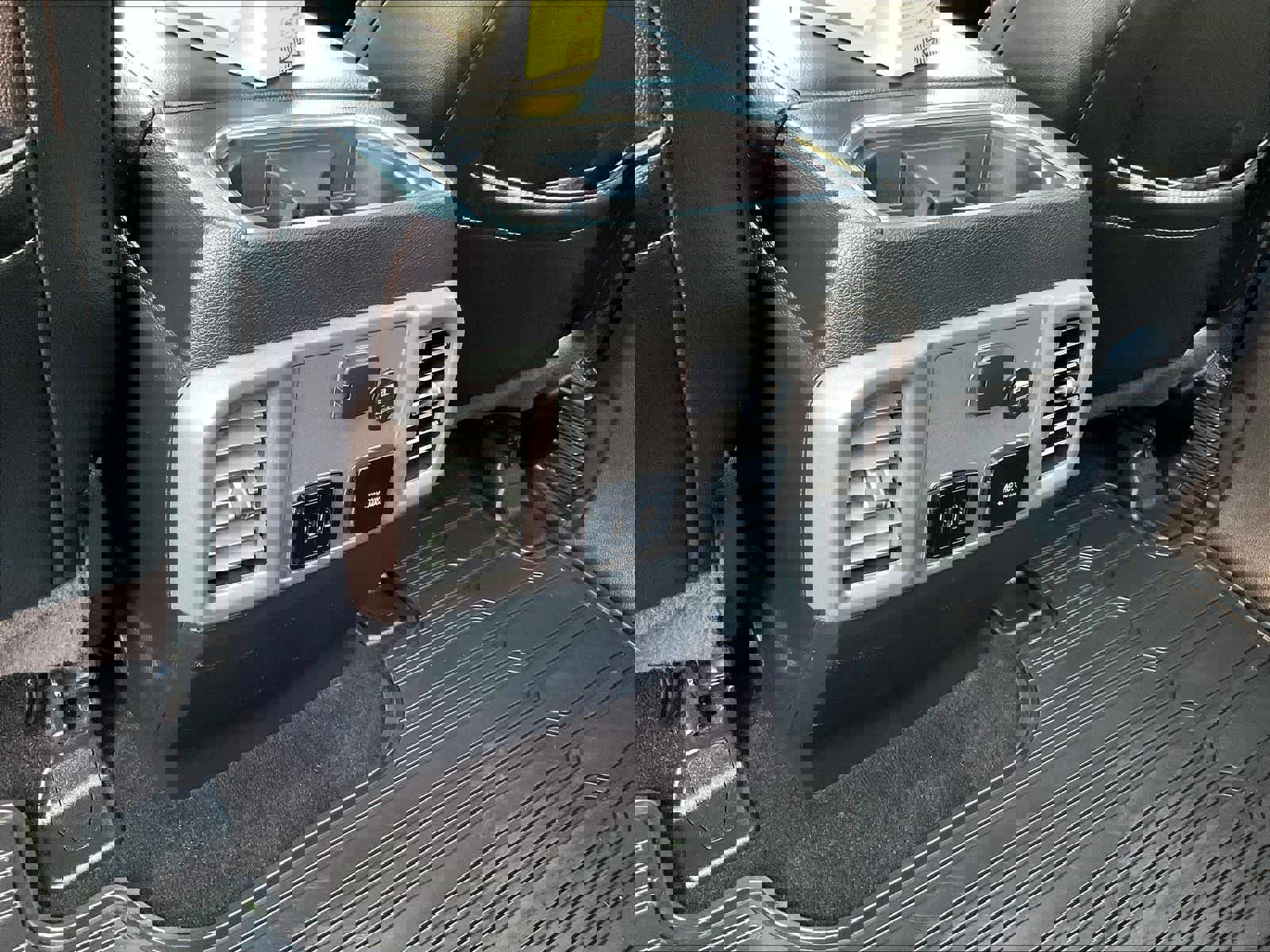 Used 2018 Ford F150 Raptor w/ Equipment Group 802A Luxury image 41