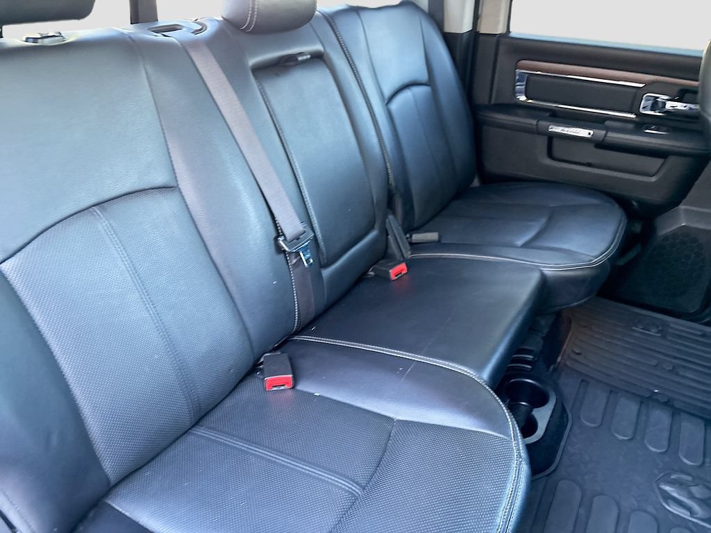 Used 2018 RAM 1500 Laramie w/ Convenience Group AWD/4WD image 28