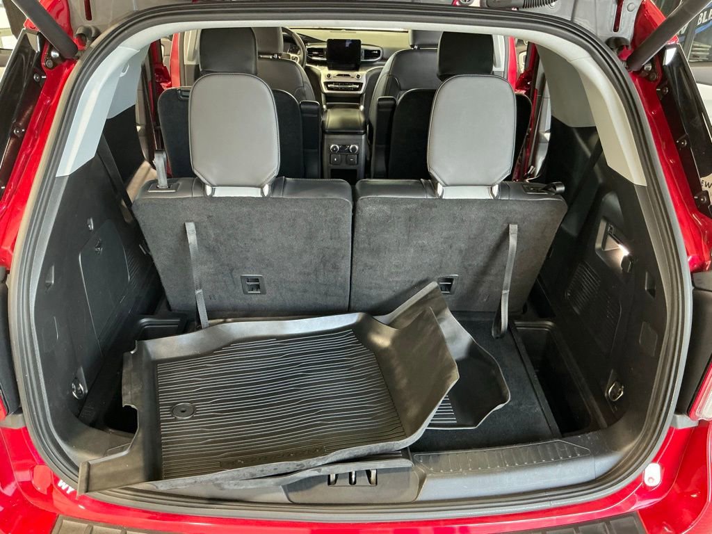 Used 2021 Ford Explorer XLT w/ Equipment Group 202A image 20