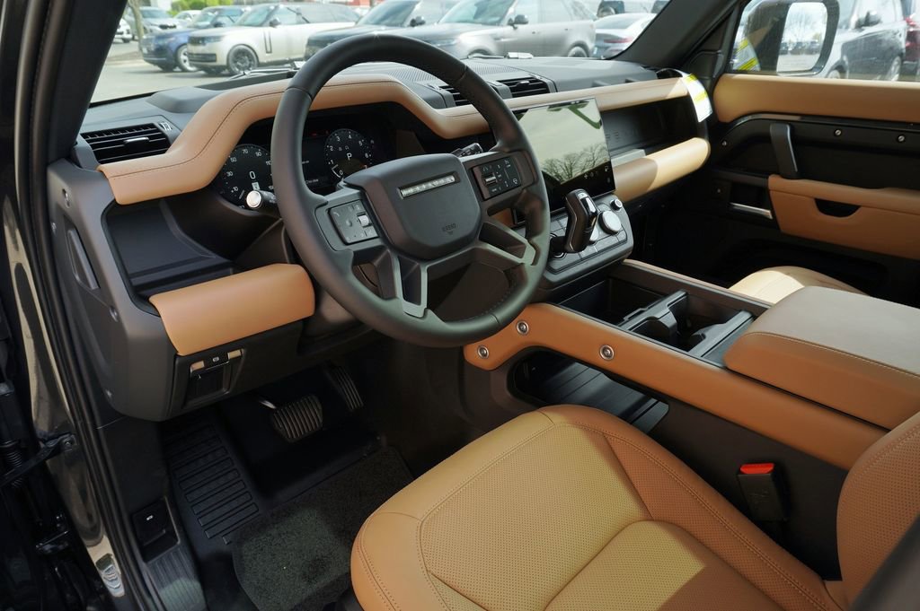 New 2026 Land Rover Defender 130 X-Dynamic SE image 13
