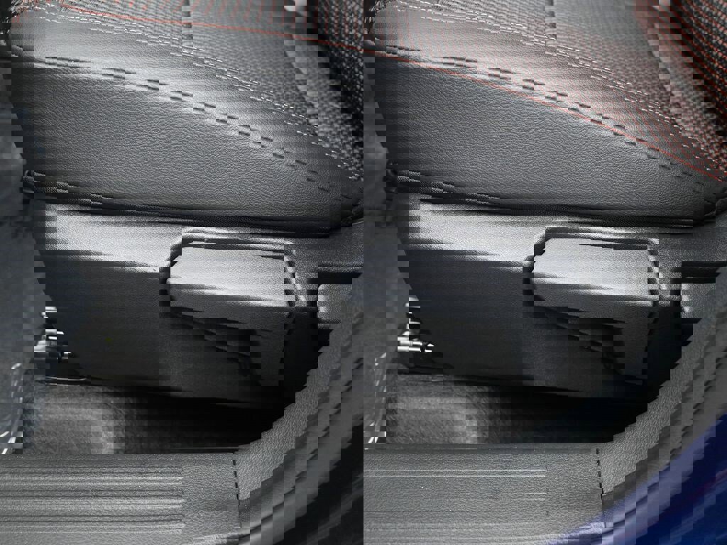 New 2026 Nissan Kicks SR image 12