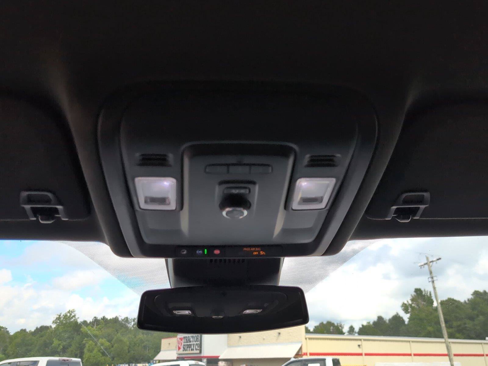 Used 2024 Chevrolet Tahoe LT RWD image 33