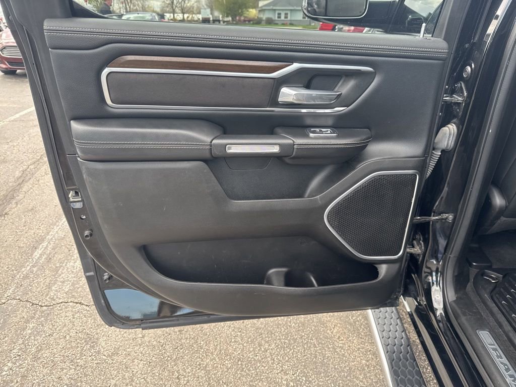 Used 2022 RAM 1500 Laramie AWD/4WD image 42