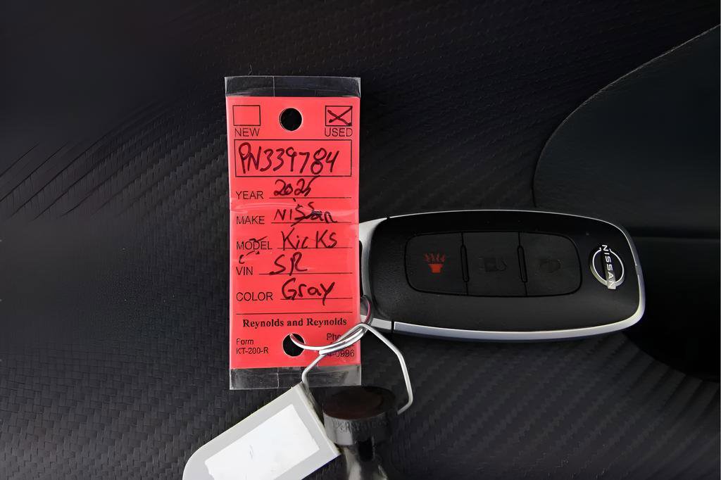 Used 2025 Nissan Kicks SR image 13