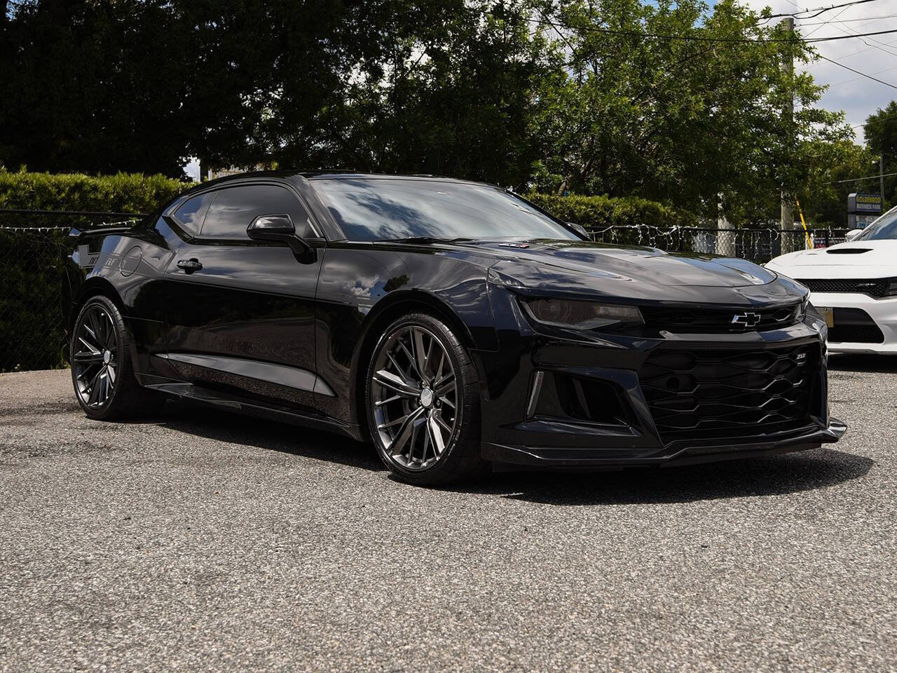 Used 2019 Chevrolet Camaro ZL1 RWD image 5
