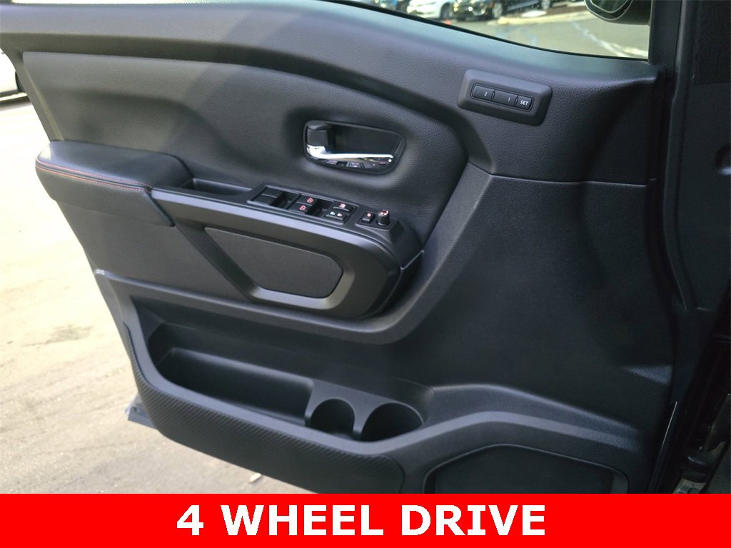 Used 2023 Nissan Titan PRO-4X w/ Pro-4x Convenience Package image 27