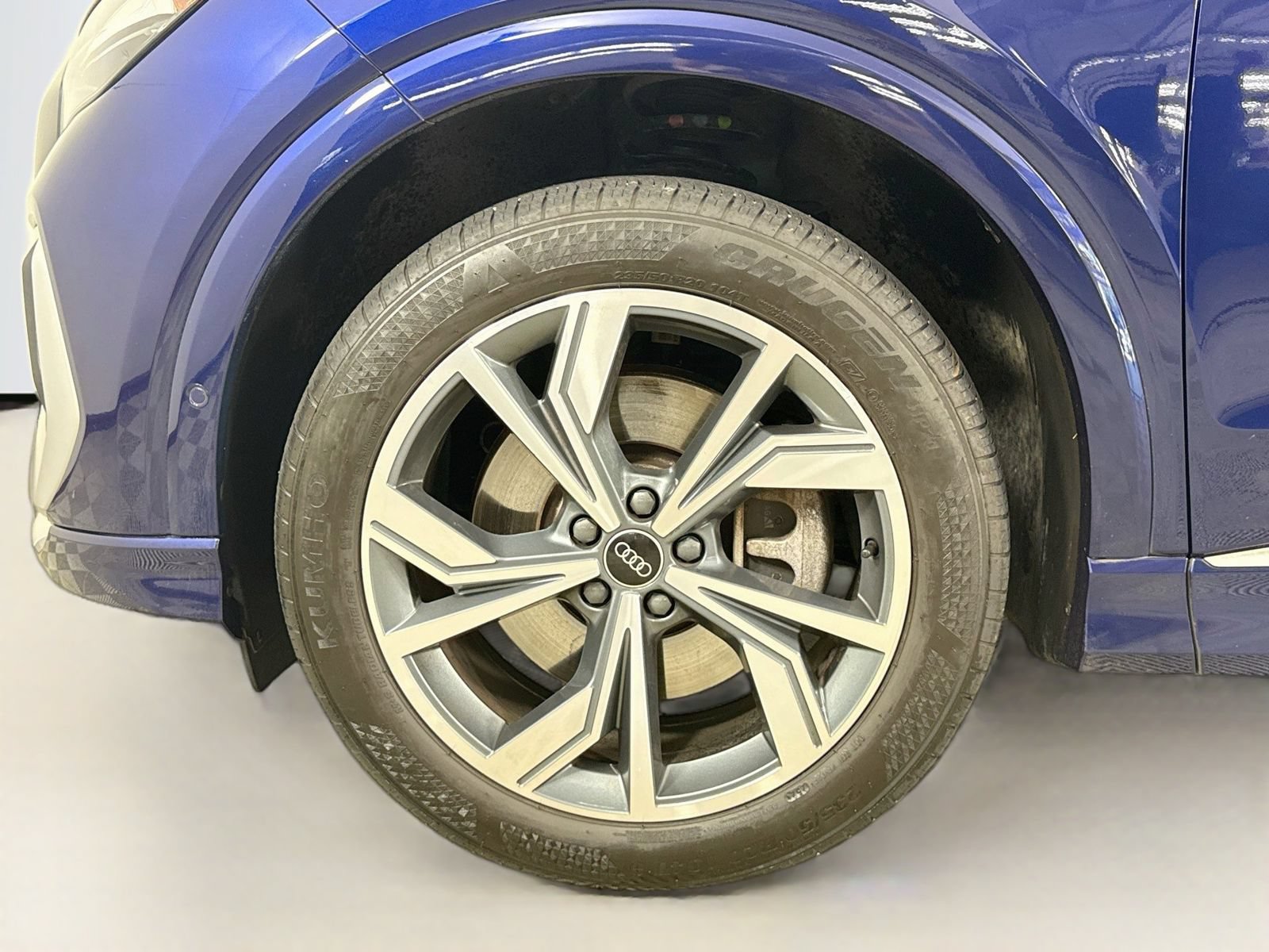 Certified 2023 Audi Q4 e-tron Premium Plus w/ Premium Plus AWD/4WD image 28