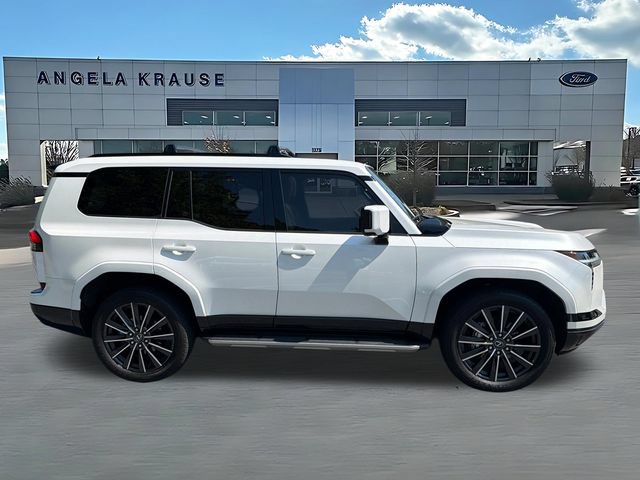 Used 2024 Lexus GX 550 w/ Accessory Package (Z1) AWD/4WD image 10