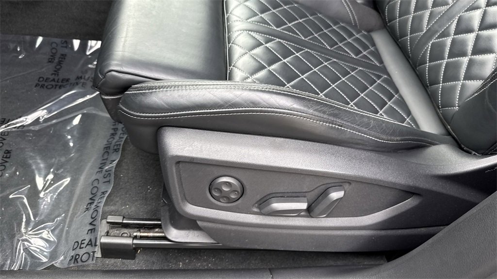 Used 2023 Audi SQ5 Premium Plus w/ Premium Plus Package image 42