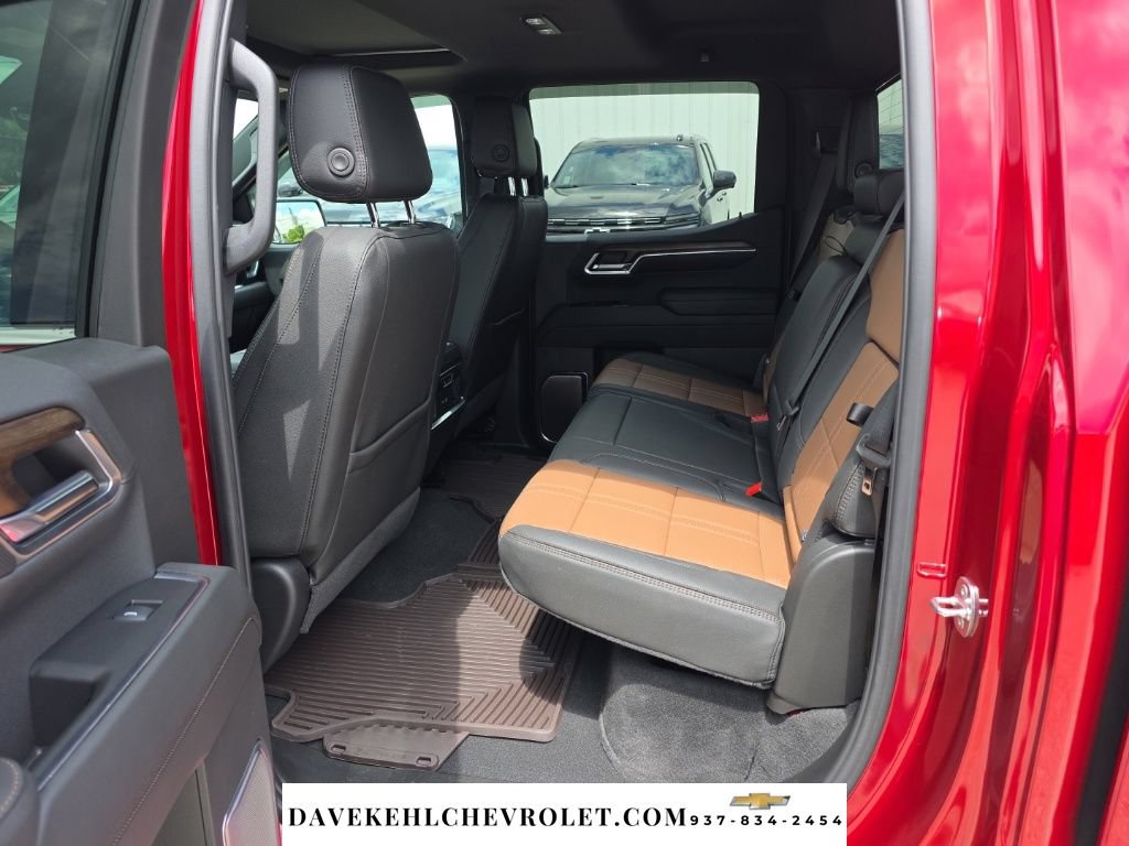 Used 2024 Chevrolet Silverado 1500 High Country w/ Technology Package AWD/4WD image 30