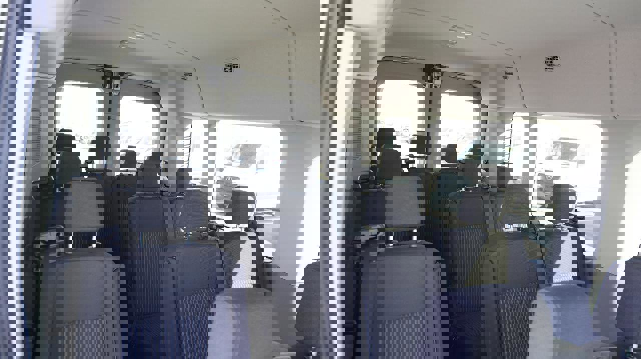 Used 2019 Ford Transit 350 XLT image 9