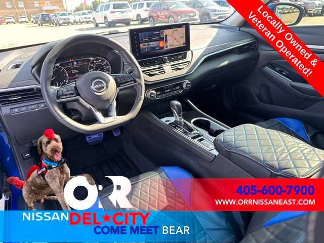 Used 2025 Nissan Altima 2.5 SL FWD image 12
