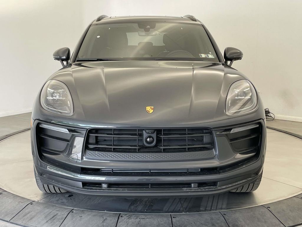 New 2026 Porsche Macan AWD/4WD image 10