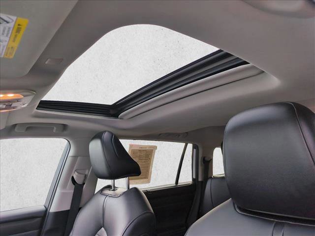 Used 2021 Toyota Highlander XLE image 16