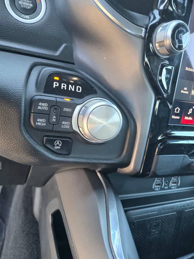 Used 2025 RAM 1500 Laramie AWD/4WD image 15