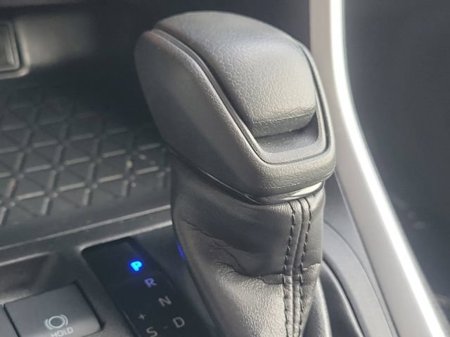 Used 2025 Toyota RAV4 XLE FWD image 17