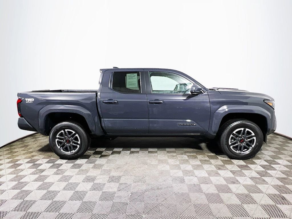 Certified 2025 Toyota Tacoma TRD Sport AWD/4WD image 9