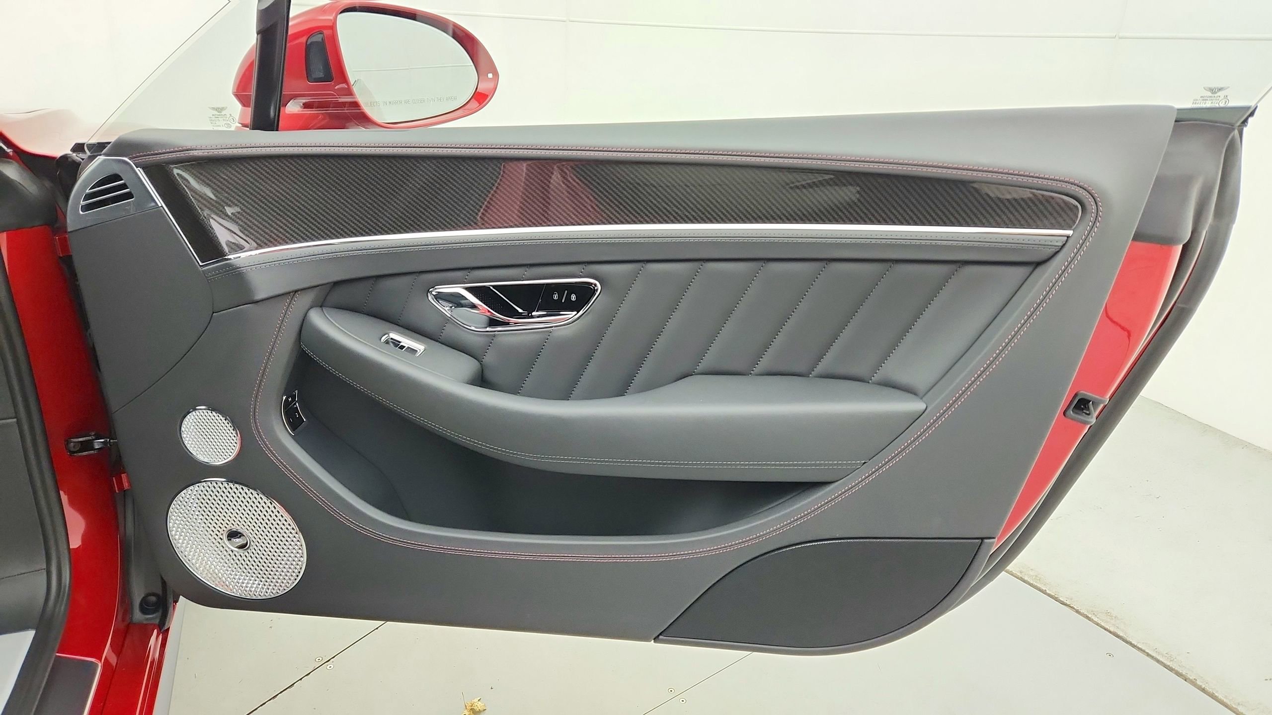 Used 2024 Bentley Continental GT V8 image 24