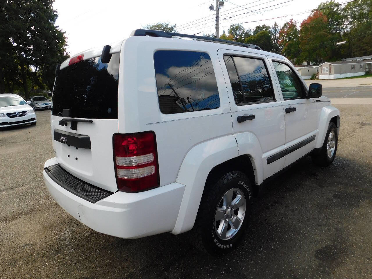 Used 2011 Jeep Liberty Sport w/ Popular Equipment Group image 8
