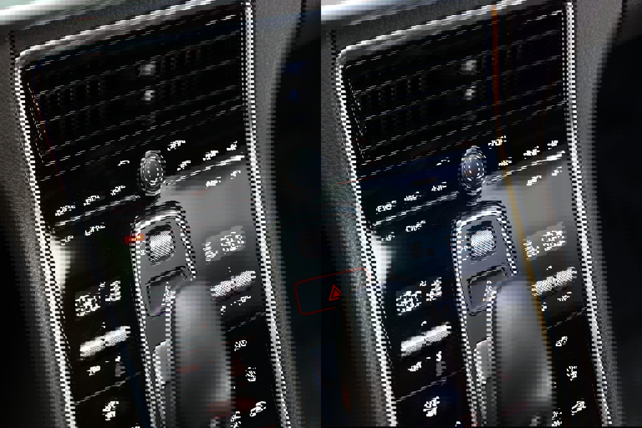 Used 2018 Porsche Panamera 4 image 42