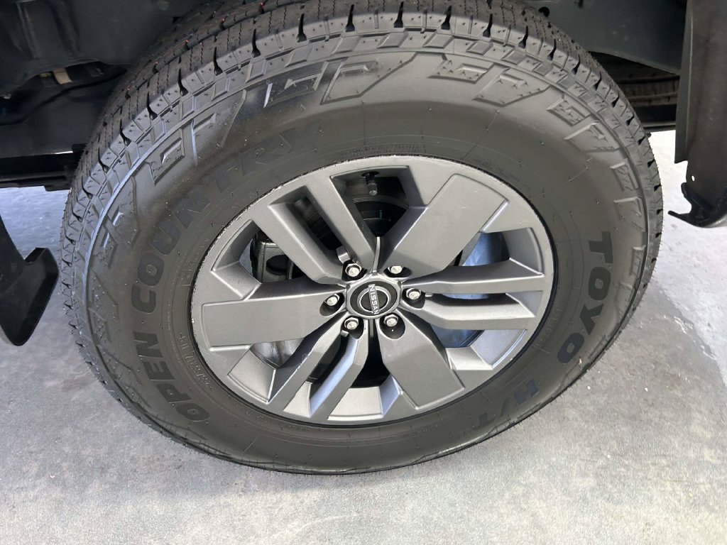 Used 2026 Nissan Frontier SV RWD image 8