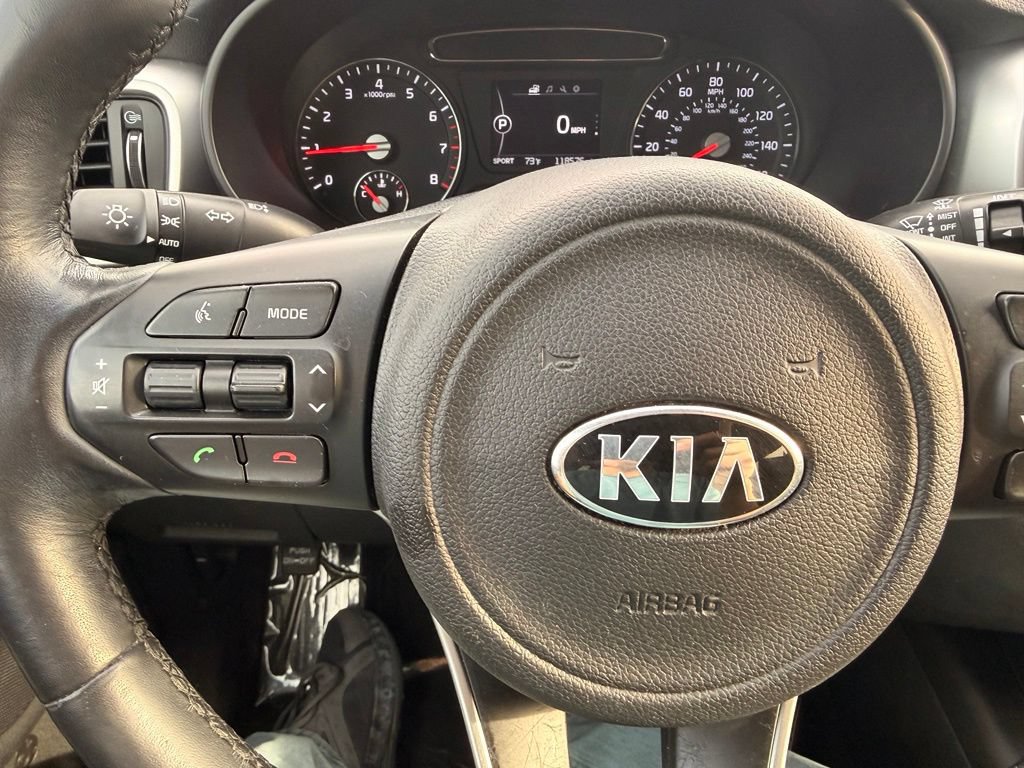Used 2017 Kia Sorento FWD w/ LX Convenience Package image 20