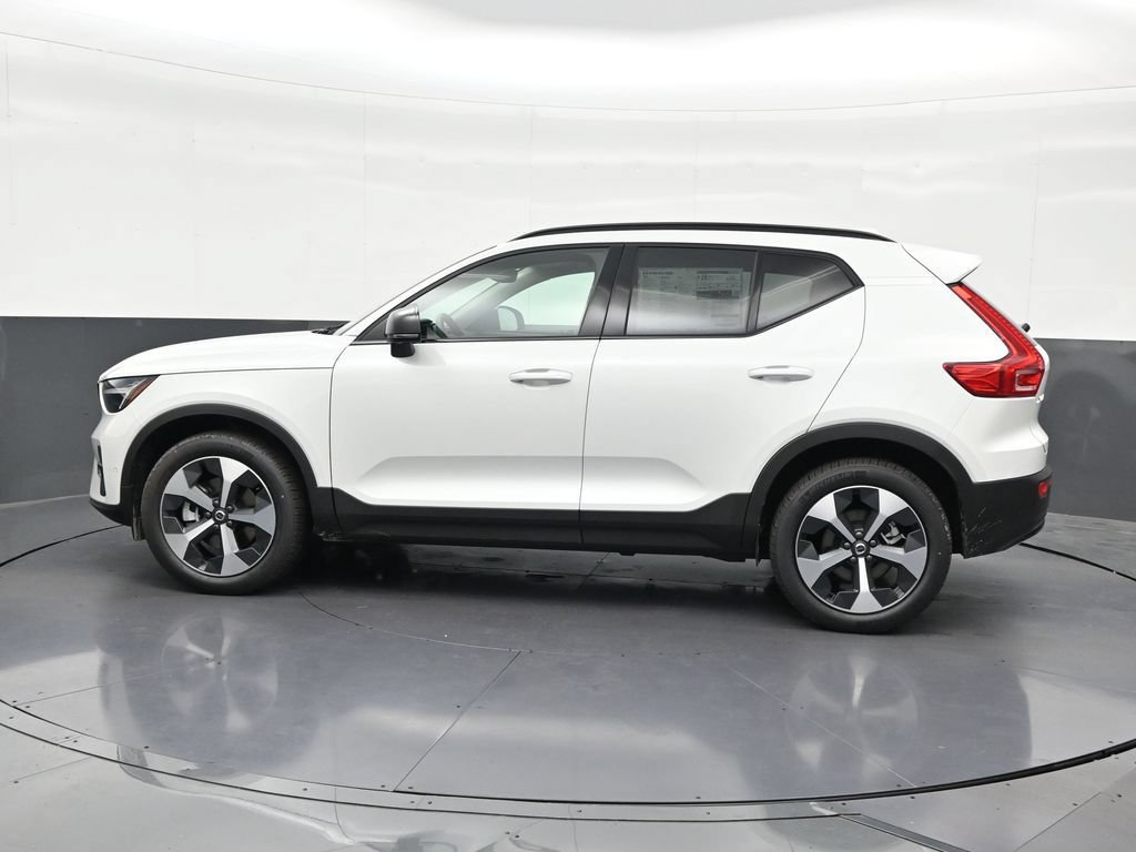 New 2026 Volvo XC40 B5 Plus w/ Protection Package Premier AWD/4WD image 2