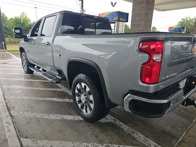 Used 2025 Chevrolet Silverado 2500 LT w/ Texas Edition AWD/4WD image 2