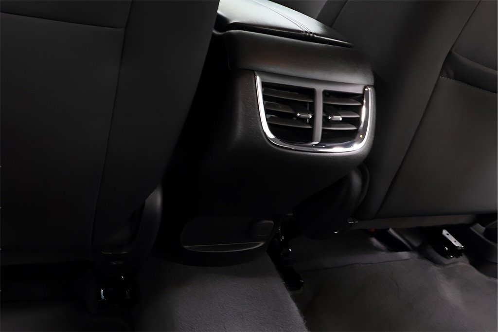 Used 2023 Chevrolet Malibu LT image 24