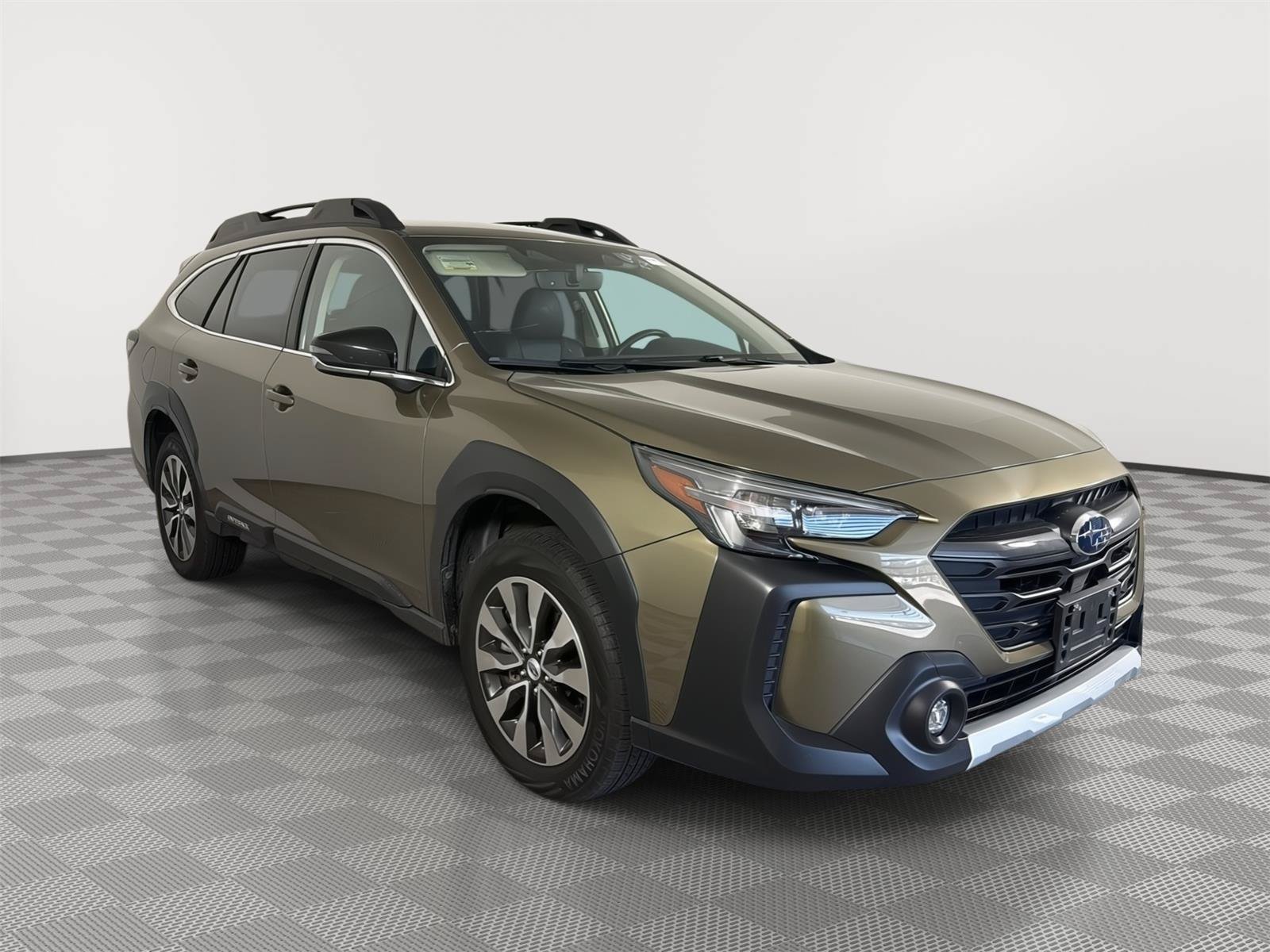 Certified 2024 Subaru Outback Limited AWD/4WD image 1