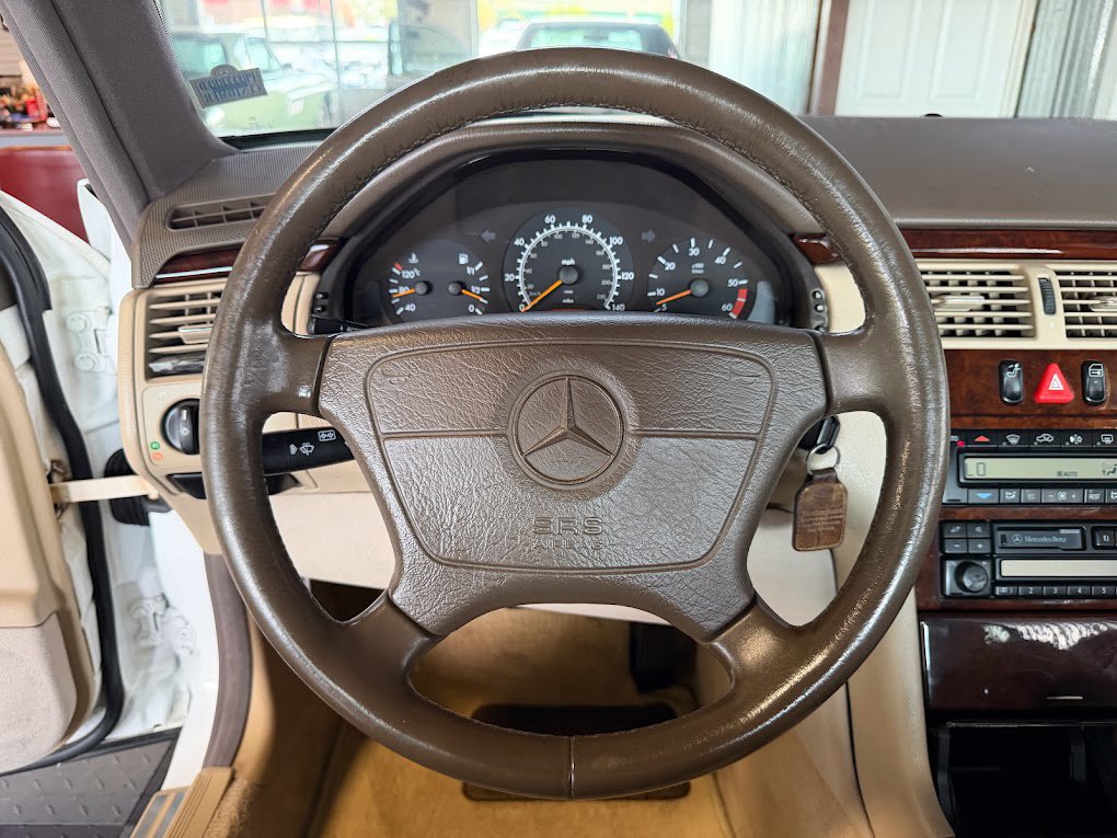 Used 1996 Mercedes-Benz E 300 Sedan image 17