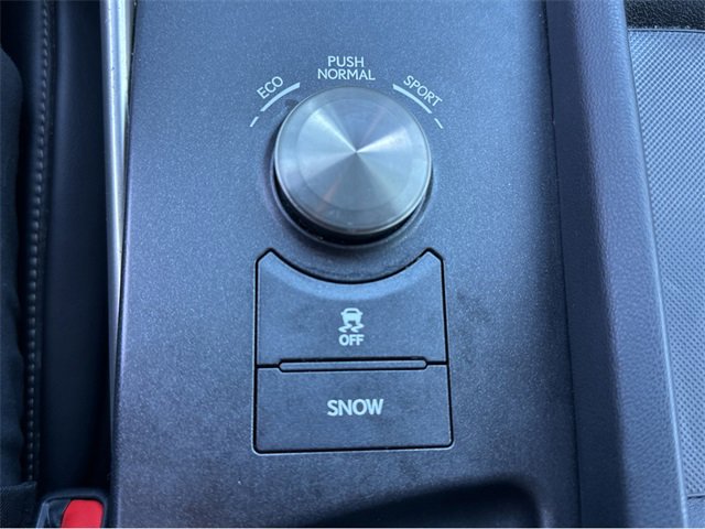 Used 2017 Lexus IS 200t image 27