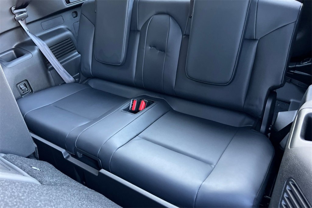 New 2026 Mitsubishi Outlander SE image 16