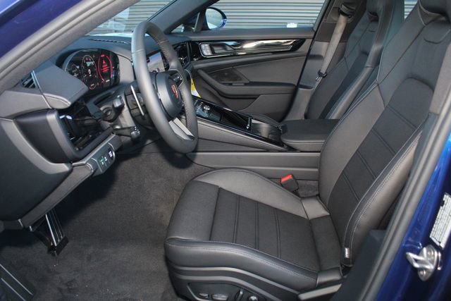 New 2026 Porsche Panamera 4 image 5