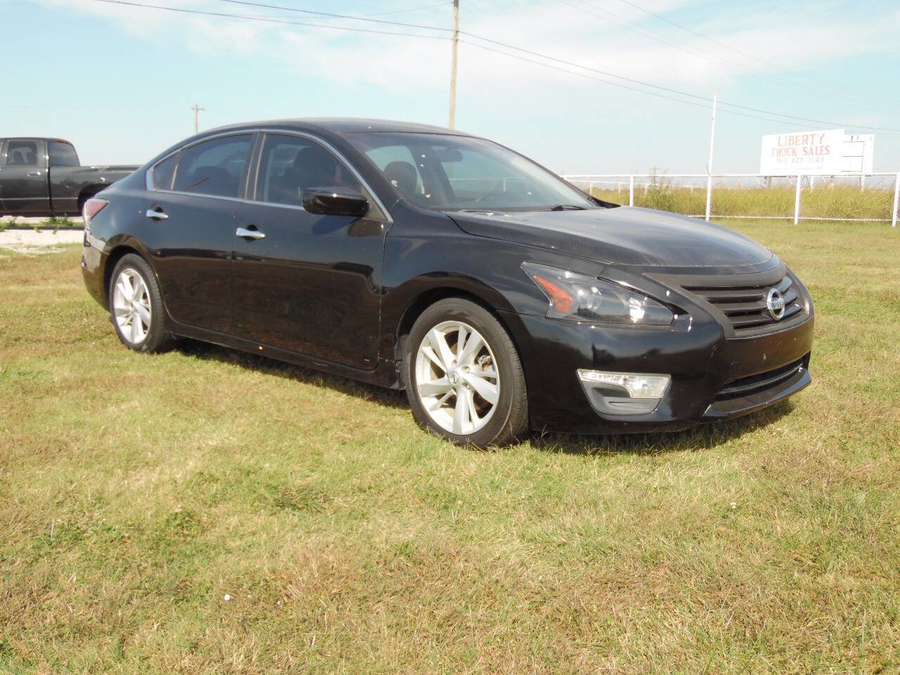 Used 2015 Nissan Altima 2.5 SV image 4