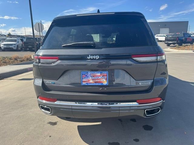 Certified 2025 Jeep Grand Cherokee Overland AWD/4WD image 4