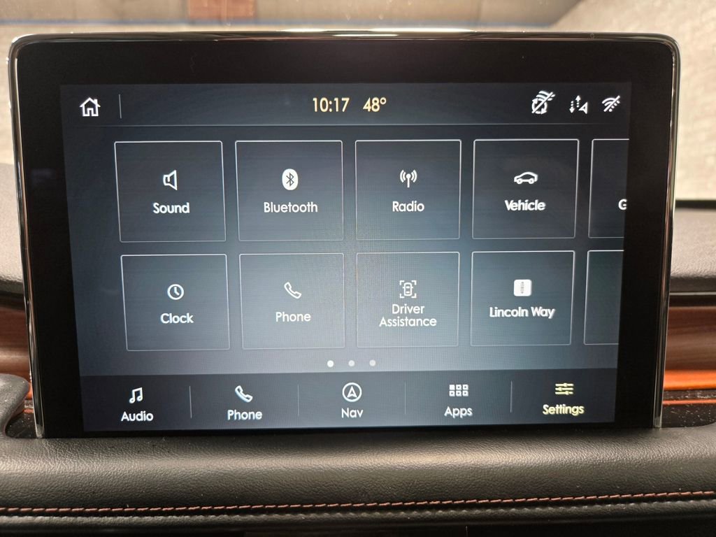 Used 2022 Lincoln Aviator Reserve w/ Equipment Group 201A image 22