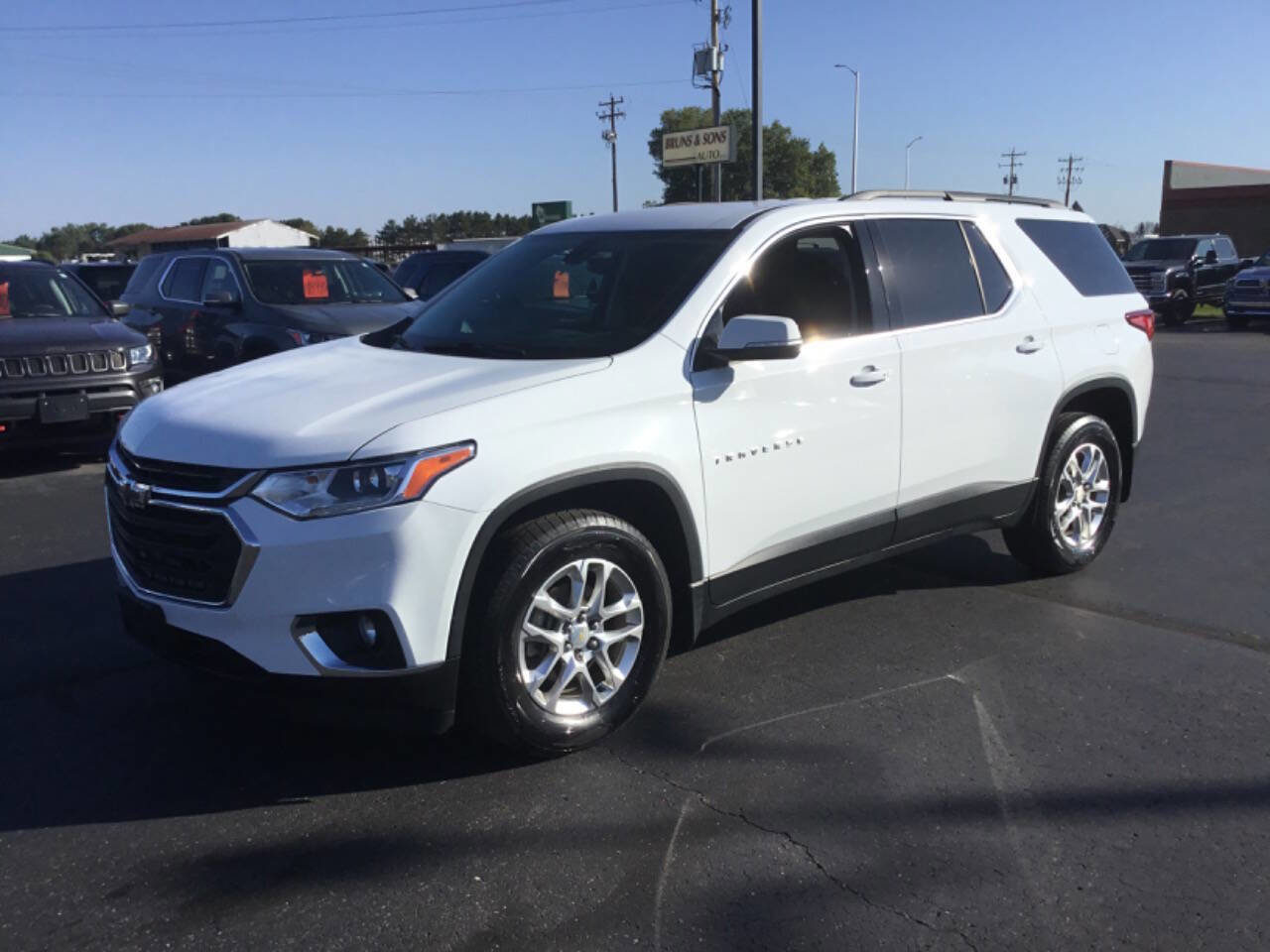 Used 2019 Chevrolet Traverse LT image 1