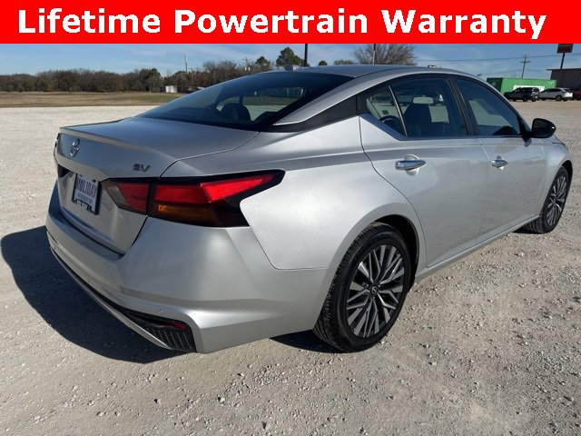 Used 2024 Nissan Altima 2.5 SV image 5