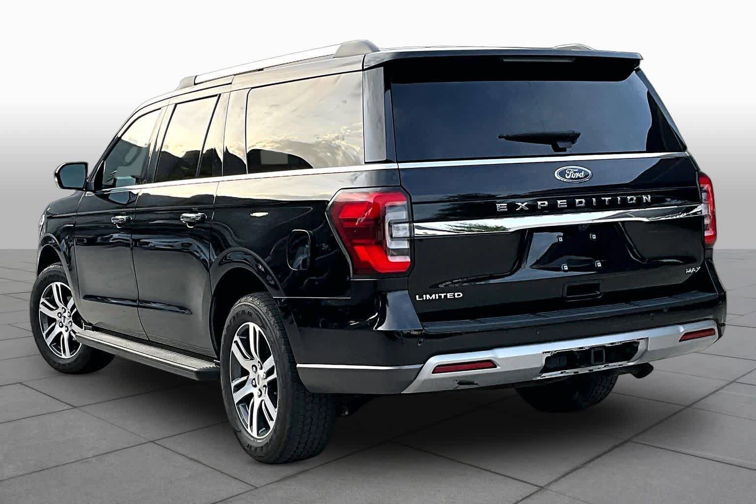Used 2024 Ford Expedition Max Limited AWD/4WD image 12