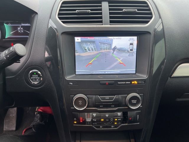 Used 2018 Ford Explorer XLT w/ Equipment Group 202A image 25