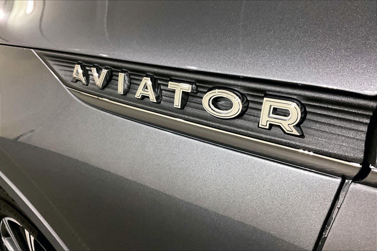 Used 2025 Lincoln Aviator AWD w/ Equipment Group 101A image 9