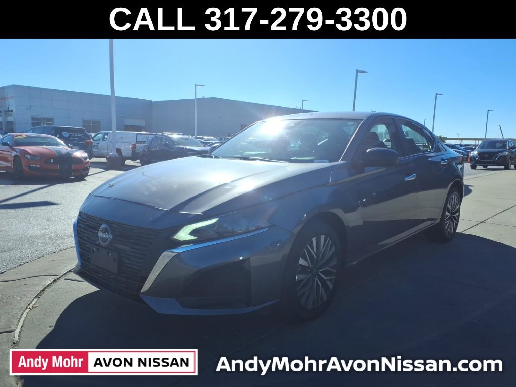 Used 2025 Nissan Altima 2.5 SV AWD/4WD image 4
