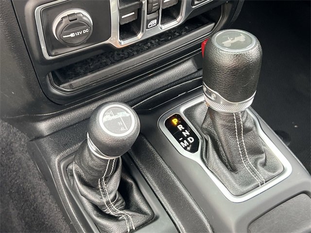 Used 2021 Jeep Wrangler Unlimited Sahara image 30