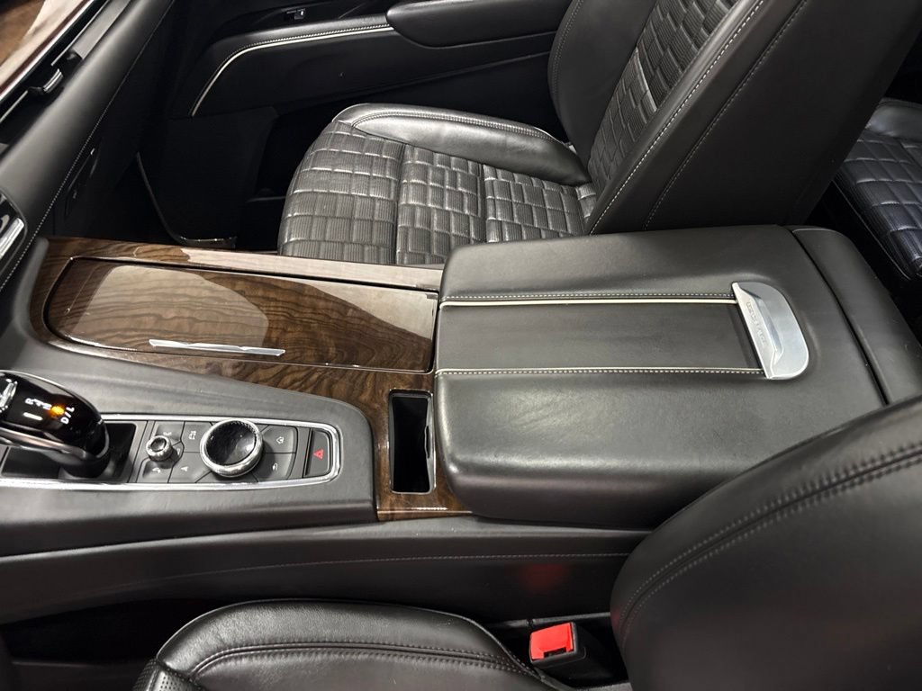 Used 2021 Cadillac Escalade Sport Platinum w/ Heavy-Duty Trailer Package AWD/4WD image 17