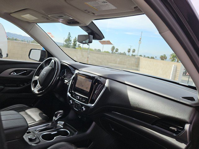 Used 2021 Chevrolet Traverse RS w/ LPO, Cargo Package FWD image 29