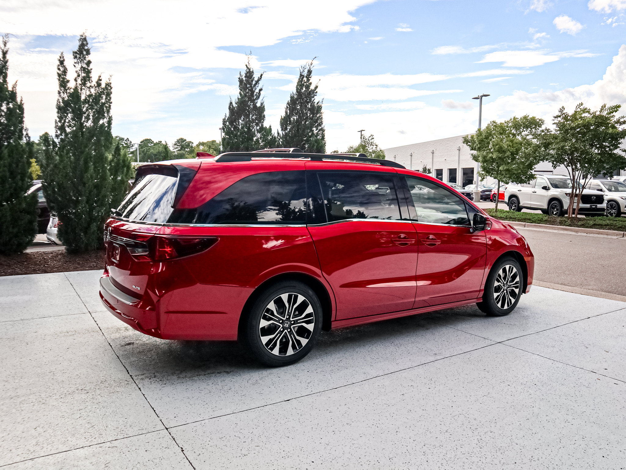 New 2027 Honda Odyssey Elite image 11